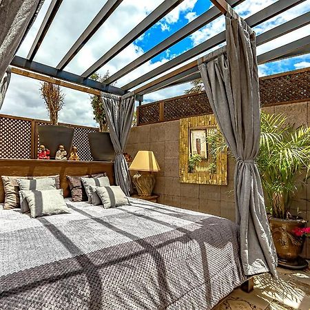 Bamboo Residence Адехе Екстер'єр фото