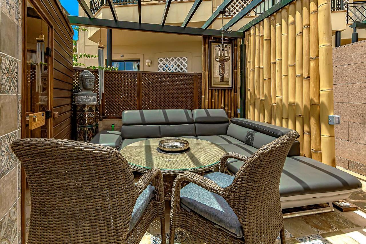 Bamboo Residence Адехе Екстер'єр фото